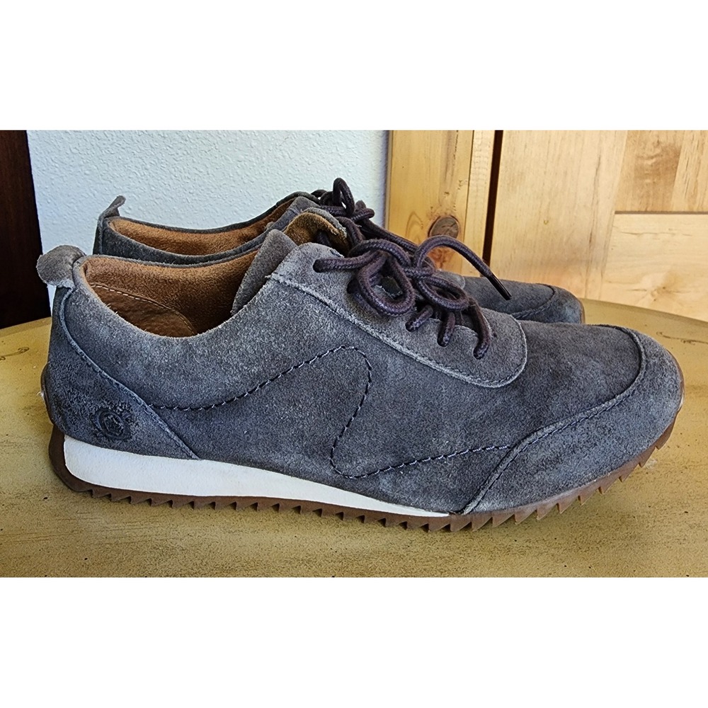 Born Sz 8 Gray Suede Leather Lace Up Sneakers Walking Shoes Quiet Luxury